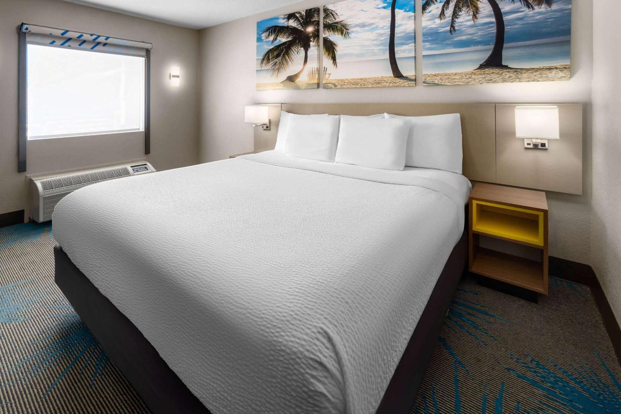 Days Inn By Wyndham Acworth Bagian luar foto